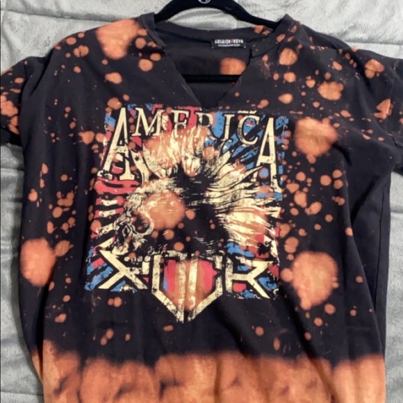 FASHION NOVA SHIRT - Picture 3 of 3